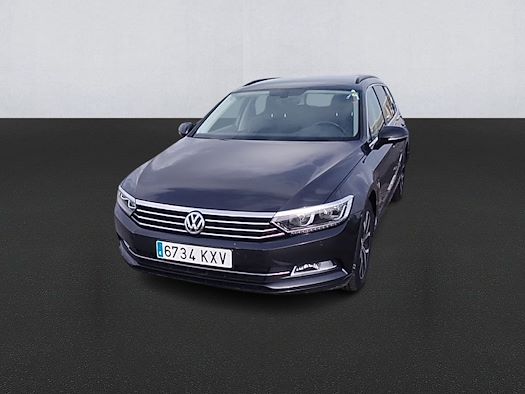 VOLKSWAGEN PASSAT en alquiler y venta en Ayvens