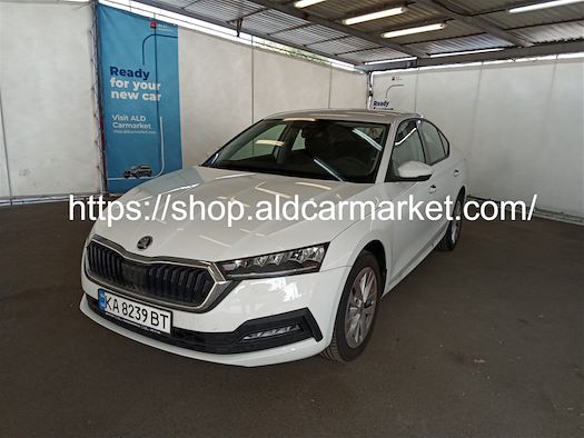 SKODA OCTAVIA продається на Ayvens