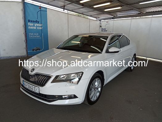 SKODA SUPERB продається на Ayvens