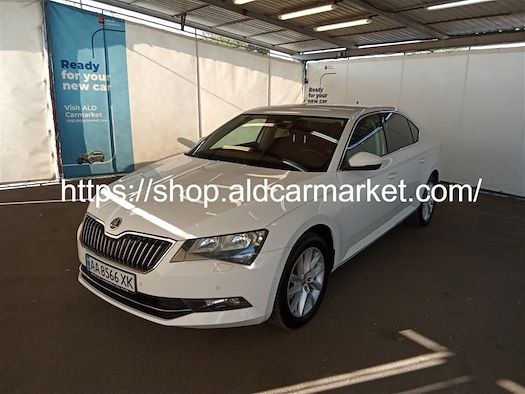 SKODA SUPERB продається на Ayvens