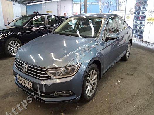 VOLKSWAGEN PASSAT продається на Ayvens