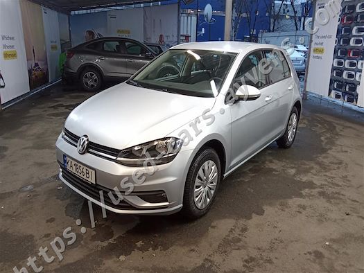 VOLKSWAGEN GOLF продається на Ayvens